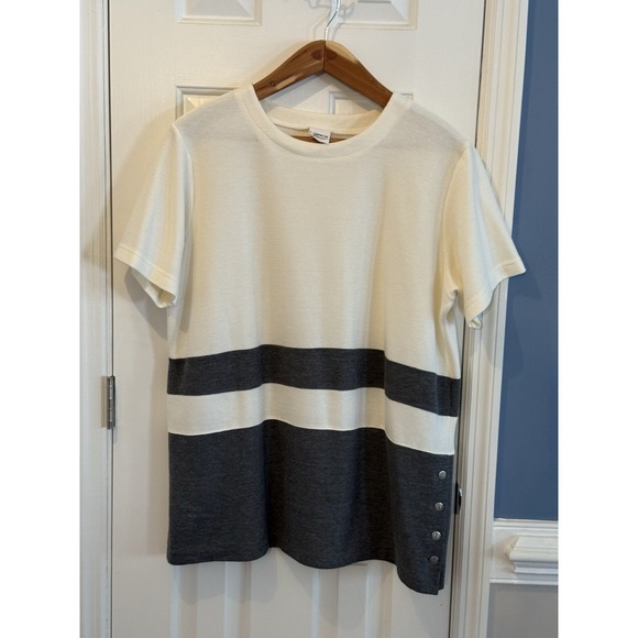 Linksoul Sweaters - Links Cream Grey Striped Crew Neck Short Sleeve Sweater L/XL Classic Minimalist